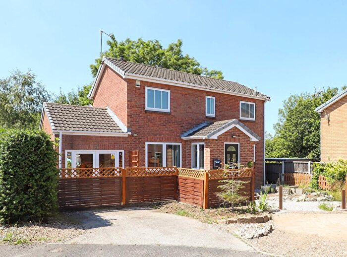 3 Bedroom Detached House For Sale In Beckton Court, Waterthorpe, S20