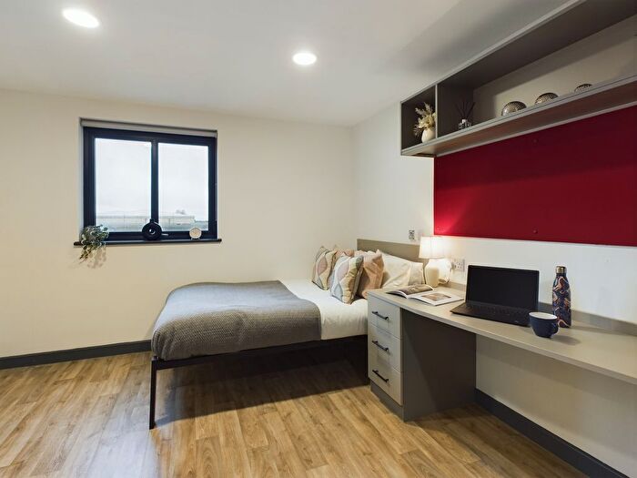 1 Bedroom Studio To Rent In Fletchamstead Highway, Coventry, CV4