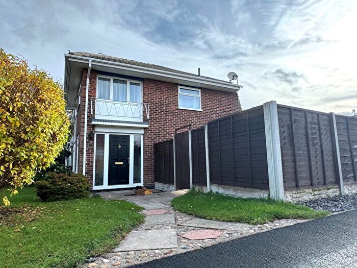3 Bedroom Semi Detached House For Sale In Thornewill Drive, Stretton, Burton-on-Trent, DE13
