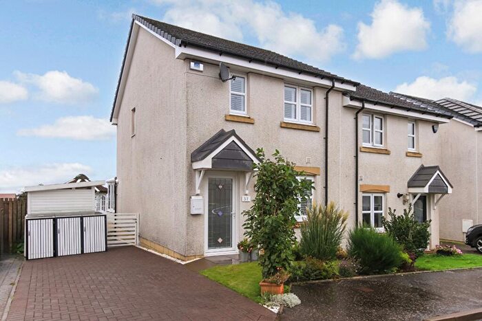 3 Bedroom Semi-Detached House For Sale In Duncolm View, Barrhead, Glasgow, East Renfrewshire, G78
