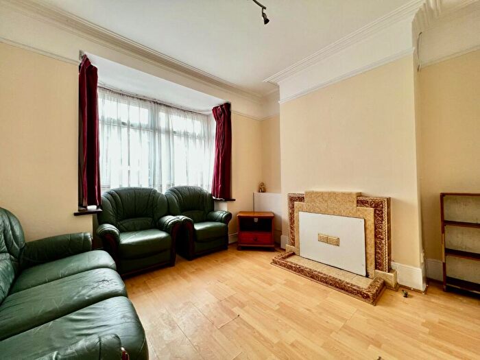 2 Bedroom Terraced House To Rent In Lancelot Road Wembley, HA0