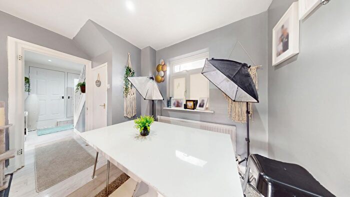 3 Bedroom Terraced House To Rent In Brooks Avenue, London, E6