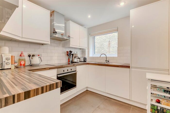 1 Bedroom Flat To Rent In Mitchell House, 2A Oxford Road North, London W4