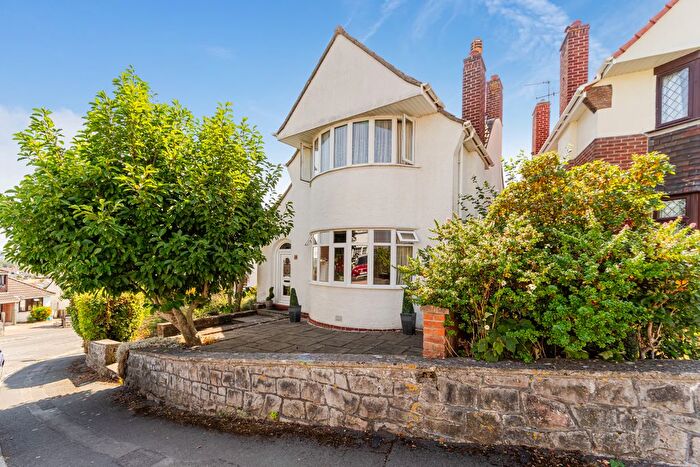 3 Bedroom Detached House For Sale In Farm Road, BS22