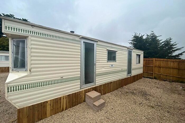 2 Bedroom Mobile Home To Rent In Top Road, Barnacle, Coventry, CV7