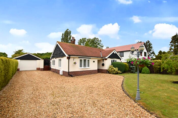 2 Bedroom Detached Bungalow For Sale In Brigsley Road, Ashby Cum Fenby, Grimsby, DN37