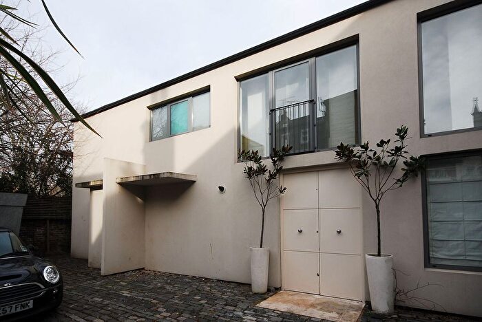 3 Bedroom Detached House For Sale In The Coach House, Fentiman Road, Vauxhall, London, SW8