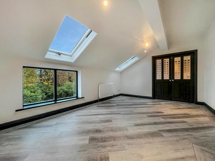 2 Bedroom Flat To Rent In Cassetta Mews, 91 Woodland Lane, Chapel Allerton LS7