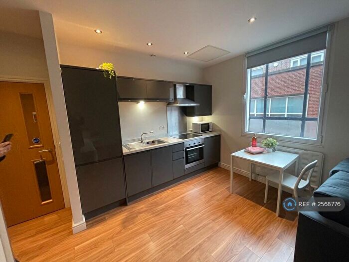 Studio To Rent In Hartshead House, Sheffield, S1