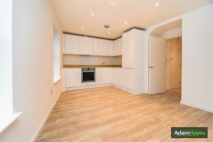 1 Bedroom Apartment To Rent In Fortune Green Road, West Hampstead, NW6