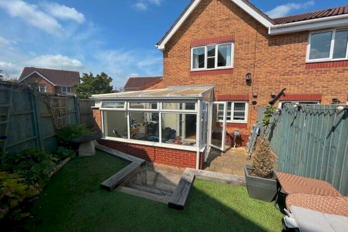 2 Bedroom Property To Rent In Coopers Drive, Bristol, BS37