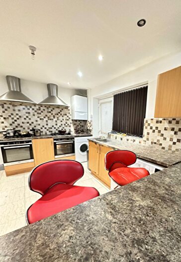 8 Bedroom Semi-Detached House To Rent In Dawlish Road, Birmingham, B29