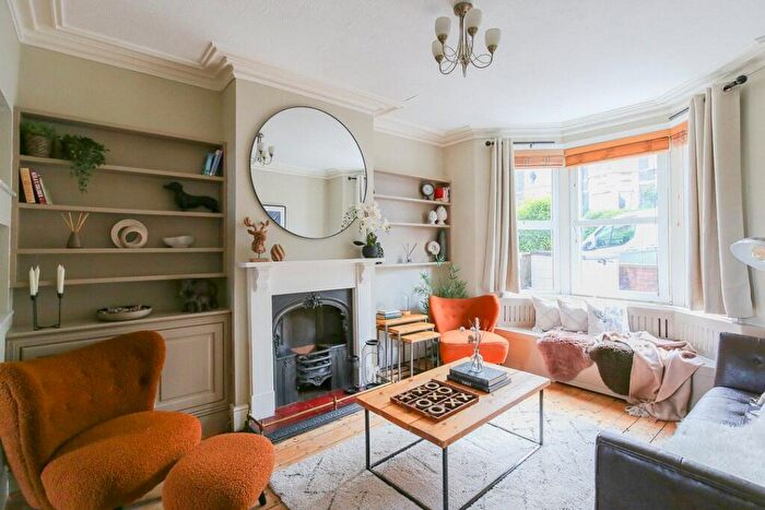 4 Bedroom End Of Terrace House For Sale In Eastfield Road, Westbury-on-Trym, Bristol, BS9