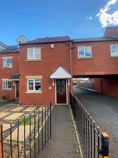 3 Bedroom House To Rent In New Street, Wordsley, Stourbridge, DY8