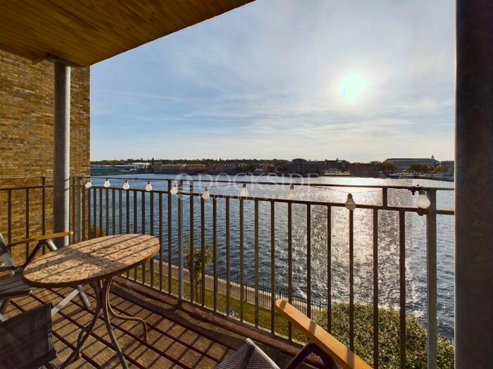 2 Bedroom Flat To Rent In Sandling Way, St. Marys Island, Chatham, ME4