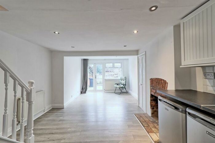 2 Bedroom Terraced House To Rent In High Street, Stock, CM4