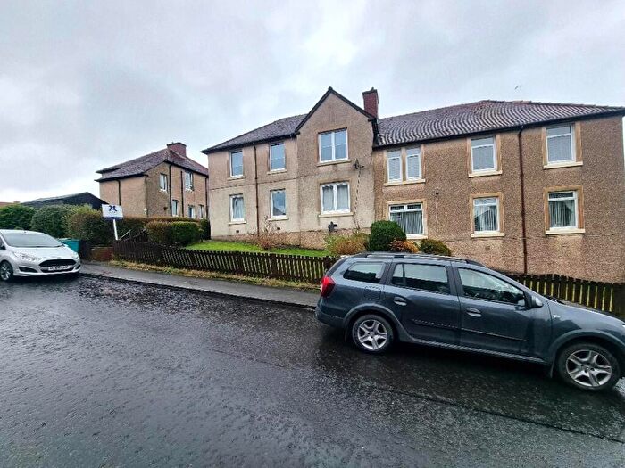 3 Bedroom Flat To Rent In Springfield Road, Airdrie, Lanarkshire, ML6