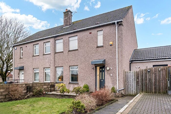 4 Bedroom Semi Detached House For Sale In Findcastle Place, Dundee, DD4