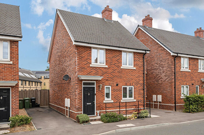 3 Bedroom Detached House For Sale In Highwood Avenue, Eastleigh, Hampshire, SO50