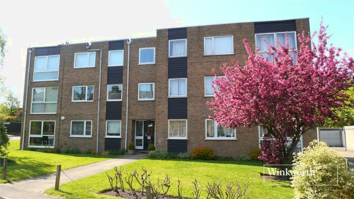 2 Bedroom Apartment To Rent In Cringle Court, Thornton Road, Potters Bar, Hertfordshire, EN6