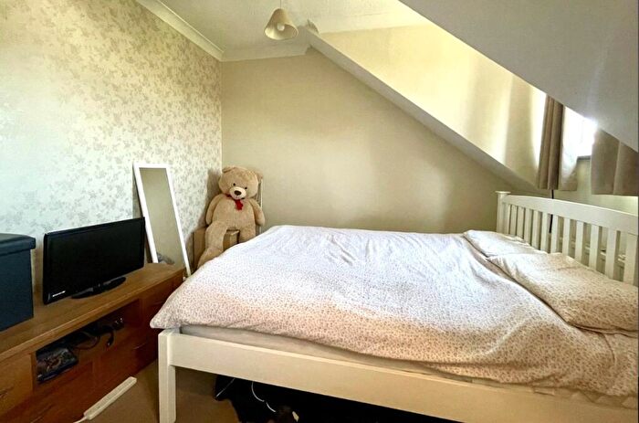 1 Bedroom House To Rent In Chapel Lane, Farnborough, Hampshire, GU14