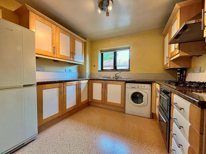 1 Bedroom Flat To Rent In Albemarle Road, BR3