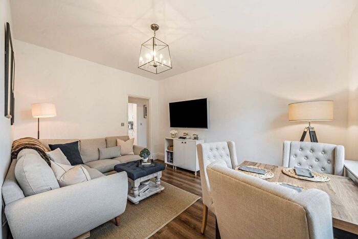 2 Bedroom Flat For Sale In Matilda House, St Katharine Docks, London, E1W