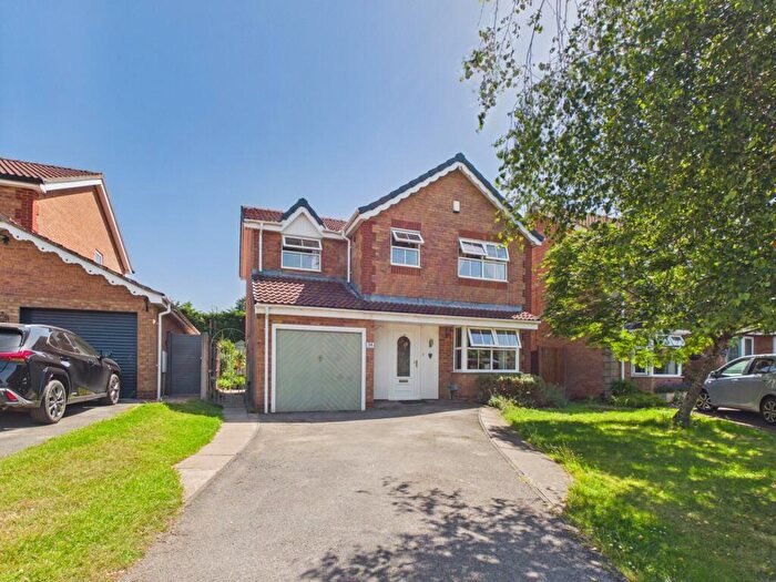 4 Bedroom Detached House For Sale In Meadowgrass Close, Littleover, DE23