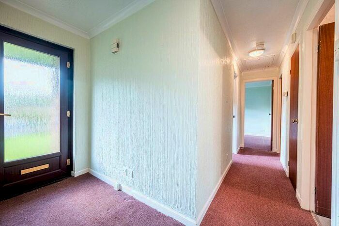 3 Bedroom Detached Bungalow For Sale In John Murray Court, Motherwell, ML1