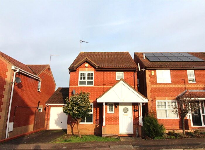 3 Bedroom Detached House To Rent In Cotswold Drive, Wellingborough, NN8