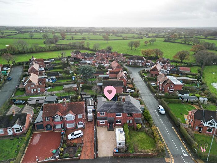 5 Bedroom Semi-Detached House For Sale In Middlewich Road, Winsford, CW7