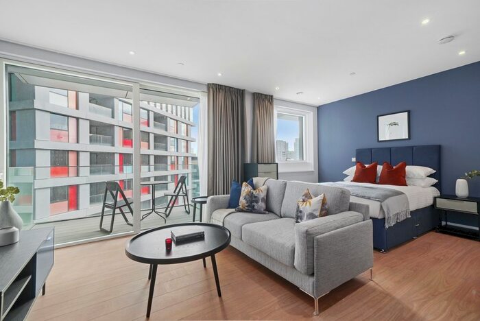 Studio To Rent In , Portlands Court, London, E20