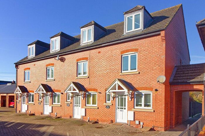3 Bedroom Town House To Rent In Towcester, Northamptonshire, NN12