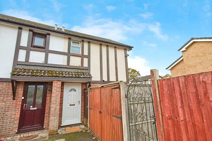 2 Bedroom Town House For Sale In Fallow Road, Spondon, Derby, Derbyshire, DE21