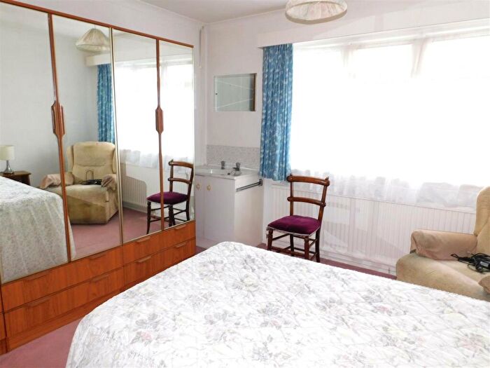 2 Bedroom Detached Bungalow For Sale In Scalwell Lane, Seaton, EX12