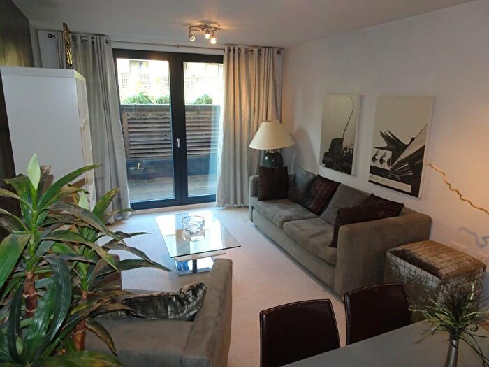 2 Bedroom Apartment To Rent In Southside, St. John's Walk, B5
