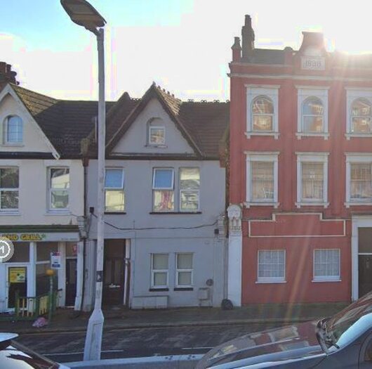 1 Bedroom Flat To Rent In Station Road, Westcliff-On-Sea, SS0