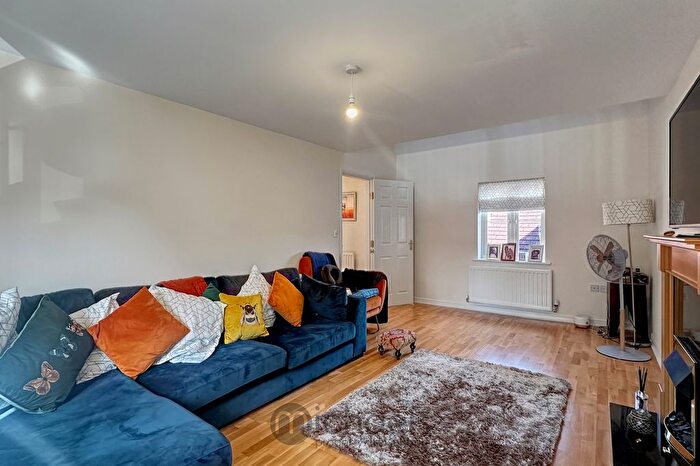 3 Bedroom Town House For Sale In Secundus Drive, Colchester, CO2