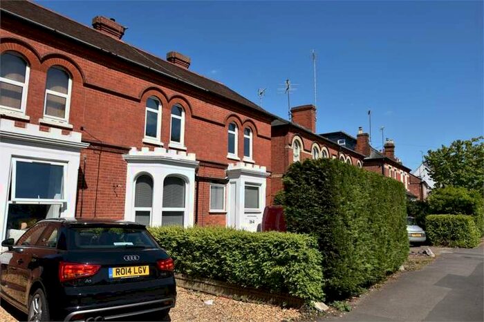 2 Bedroom Flat To Rent In 164 London Road, Wokingham, RG40