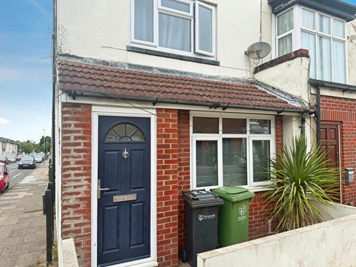 1 Bedroom Flat To Rent In Twyford Avenue, PO2