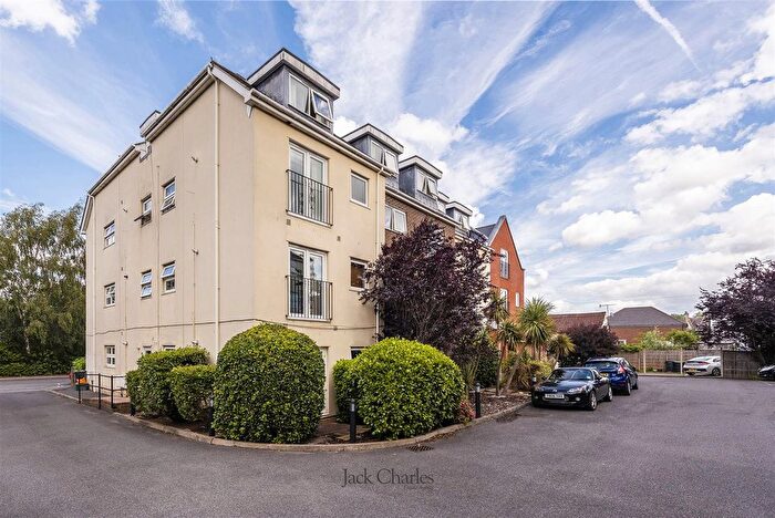 1 Bedroom Flat For Sale In St. Eanswythe's Court, Tonbridge, TN9