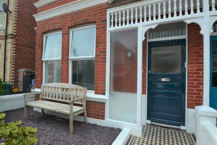 1 Bedroom Apartment To Rent In Worcester Villas, Hove, BN3
