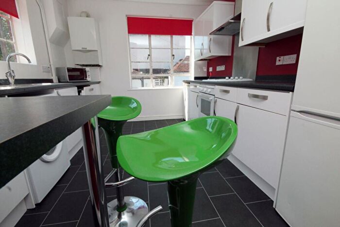 4 Bedroom House To Rent In Oaten Hill, Canterbury, CT1