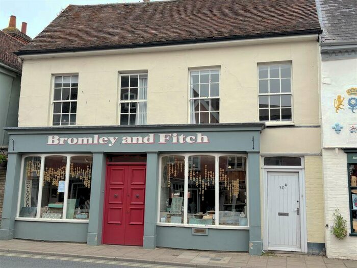 2 Bedroom House To Rent In High Street, Hadleigh, IP7