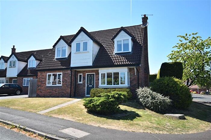 4 Bedroom Detached House For Sale In Home Farm Avenue, Macclesfield, SK10