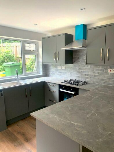 3 Bedroom Semi-Detached House To Rent In South Clive Street, Cardiff(City), CF11