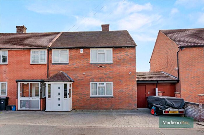 3 Bedroom Semi-Detached House For Sale In Arrowsmith Road, Chigwell, Redbridge, IG7