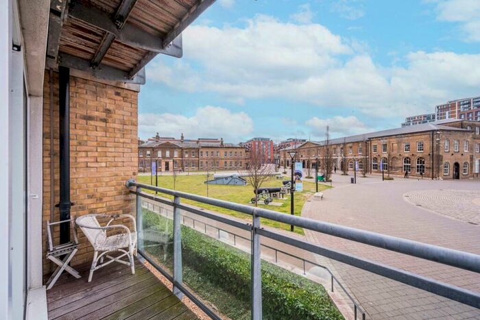 2 Bedroom Flat To Rent In Hopton Road, Woolwich, London, SE18