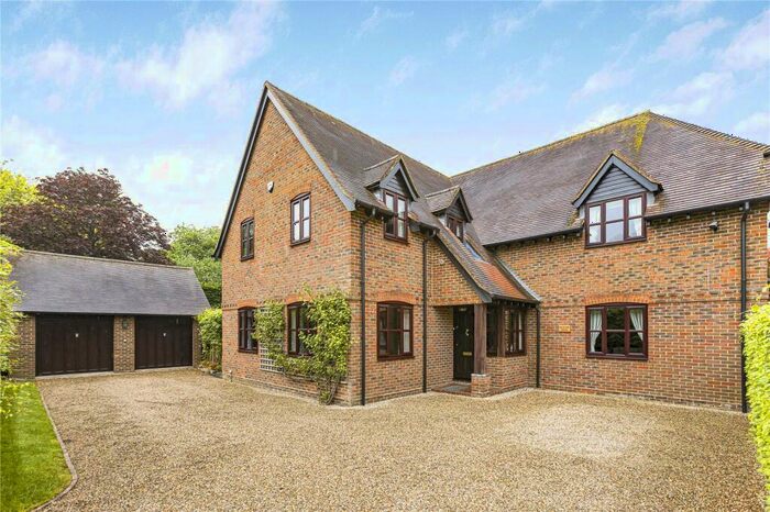 5 Bedroom Detached House For Sale In Cox Lane, Stoke Row, Henley-on-Thames, Oxfordshire, RG9