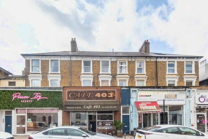 2 Bedroom Flat To Rent In Chiswick High Road, London, W4